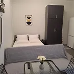 公寓 A&A Studio Apartment 2 *